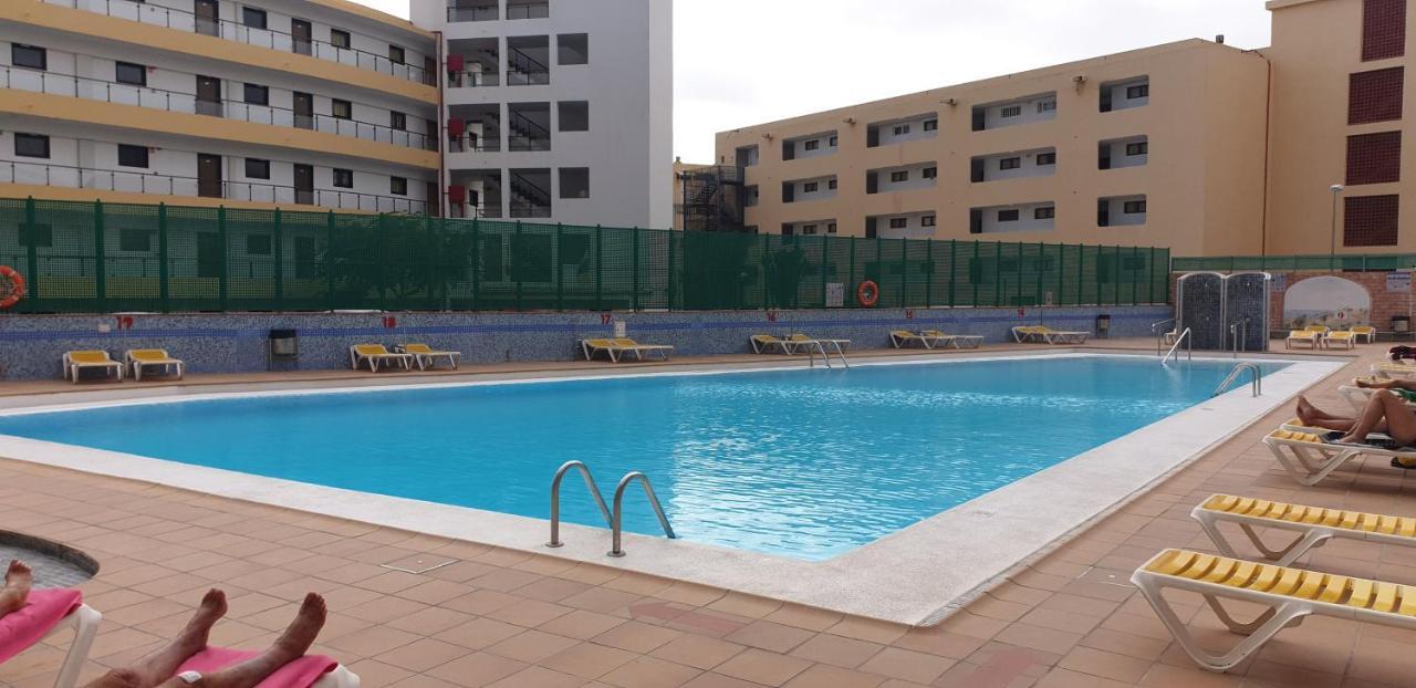 Playa Del Ingles. Apartamento Al Lado Del Oceano San Bartolome Bagian luar foto