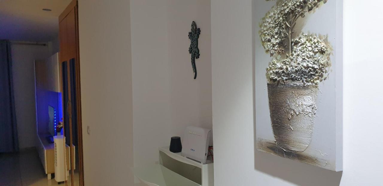 Playa Del Ingles. Apartamento Al Lado Del Oceano San Bartolome Bagian luar foto