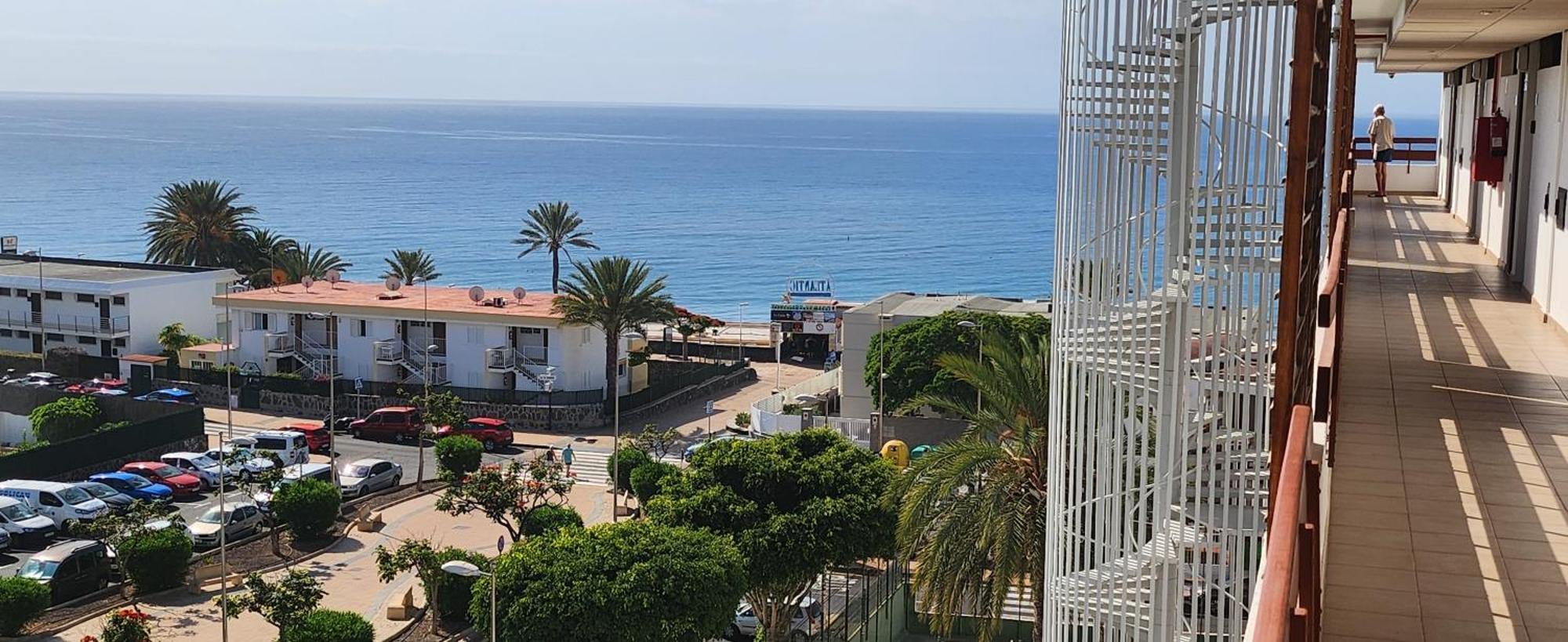 Playa Del Ingles. Apartamento Al Lado Del Oceano San Bartolome Bagian luar foto