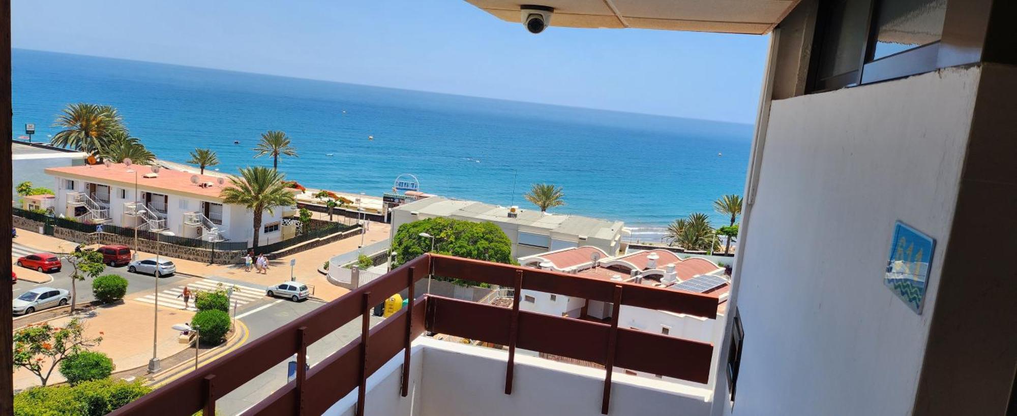 Playa Del Ingles. Apartamento Al Lado Del Oceano San Bartolome Bagian luar foto